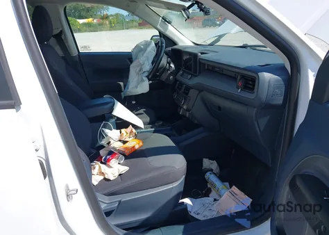 2022 Ford Maverick Xl z USA, uszkodzony, nr VIN 3FTTW8E96NRB00399